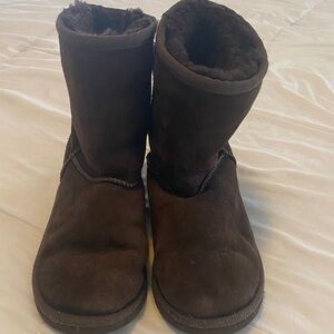 Kids Cozy Brown UGG Shearling Boots